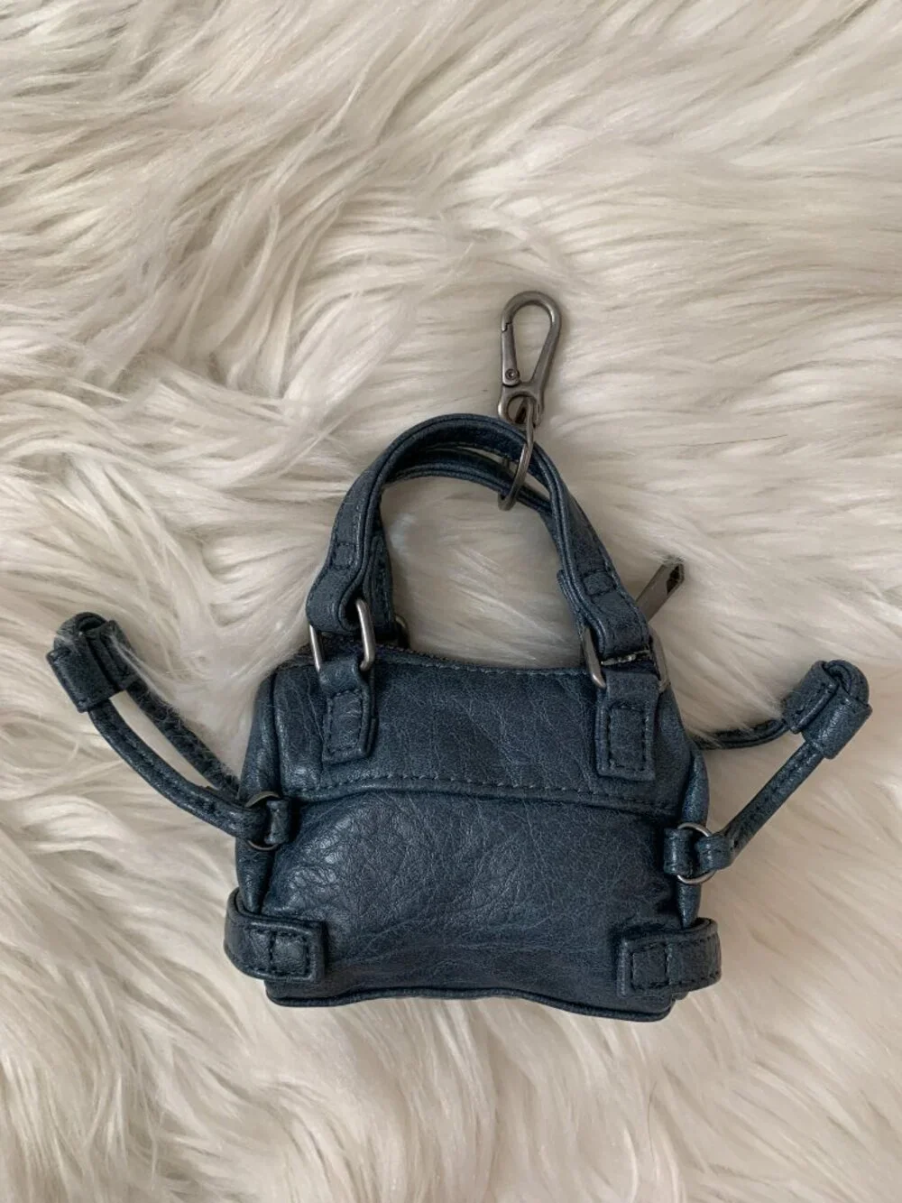 BDG X URBAN OUTFITTERS Cindy Shoulder Bag Charm Key Ring in Blue/Gunmetal